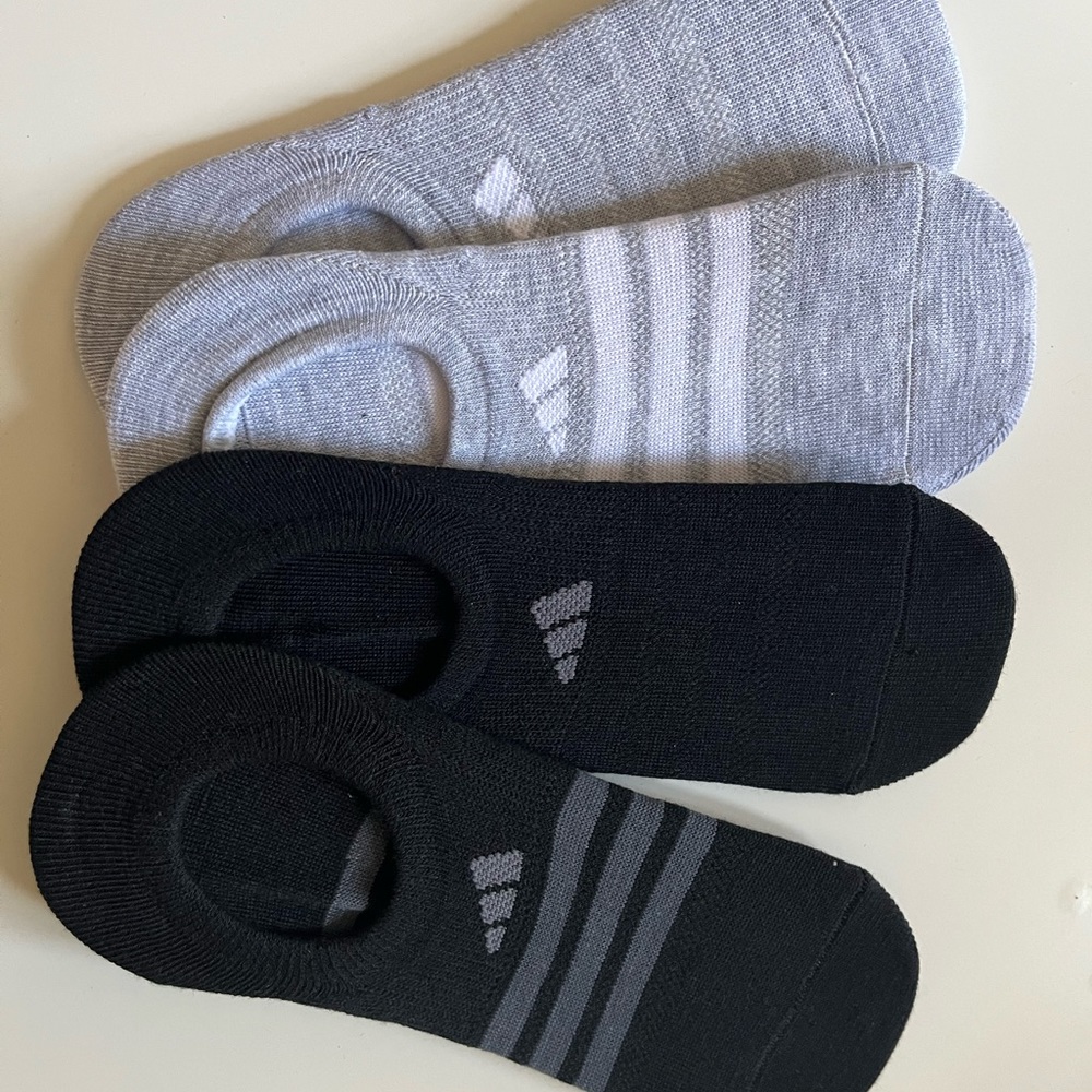 4 Brand NEW Adidas no show socks